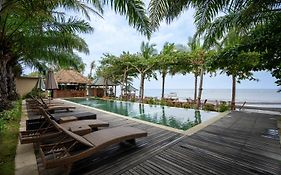 The Grand Villandra Resort Lovina